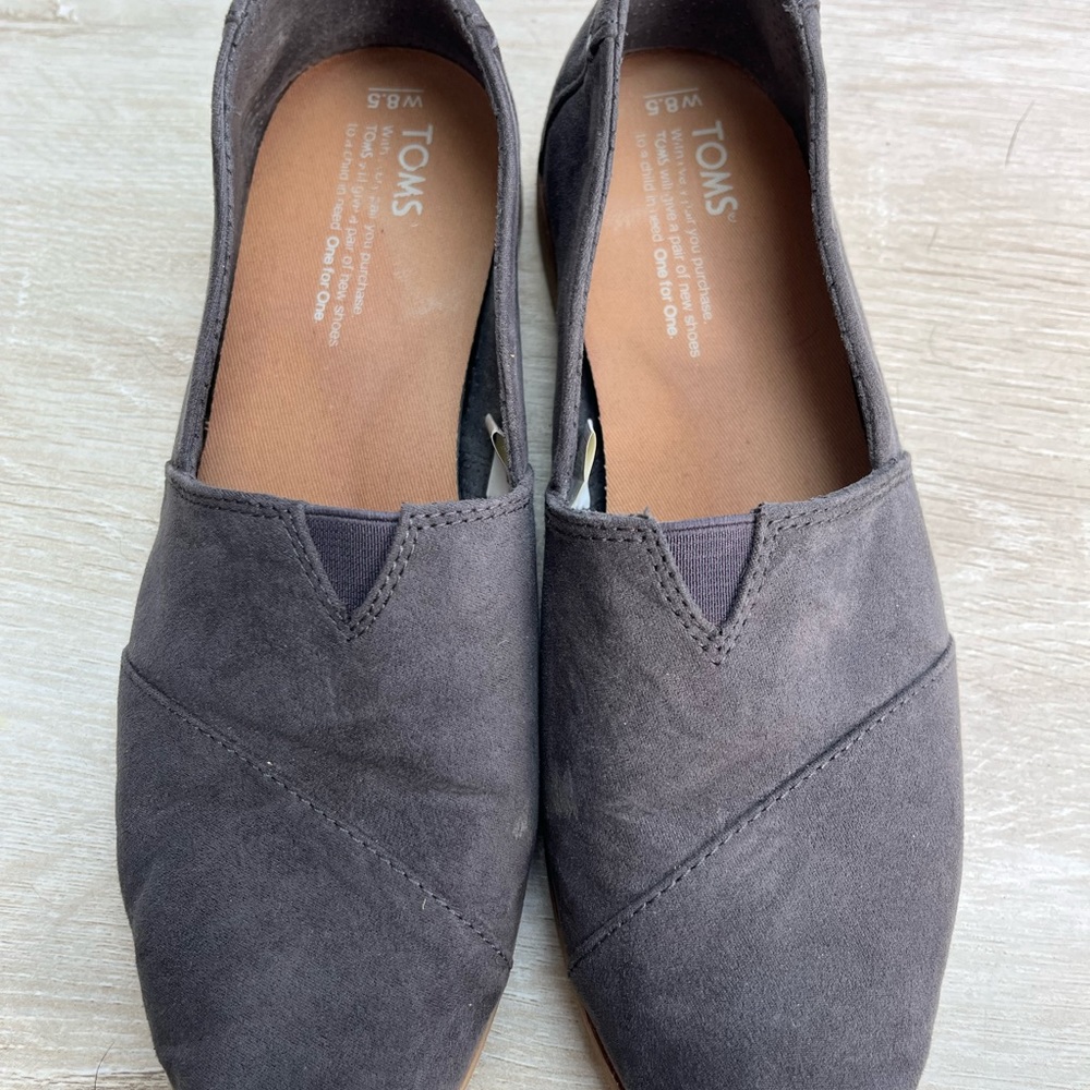 Womens Toms slip on grey suede size 8.5
